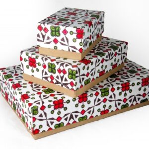 Boîtes pour cadeaux en carton recyclé faites main